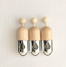 Load image into Gallery viewer, Silver Car Clip-on Diffuser