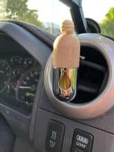Load image into Gallery viewer, Silver Car Clip-on Diffuser